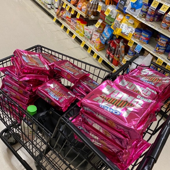 Lady Gaga Chromatica Oreos - Picture 4 of 4